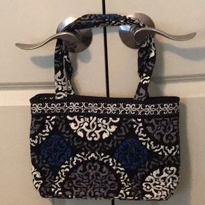 Vera Bradley zipper tote
